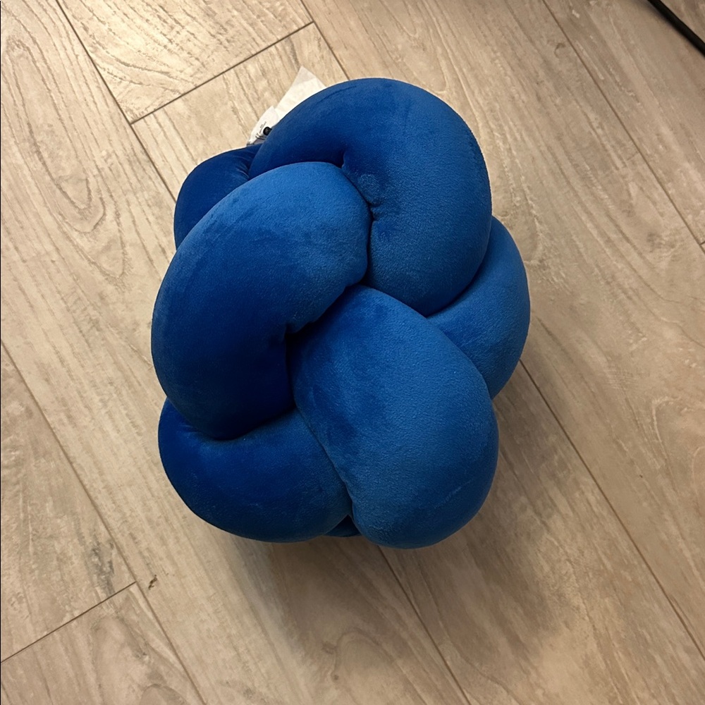 NEW Room Essentials Blue Shaped Knot Pillow